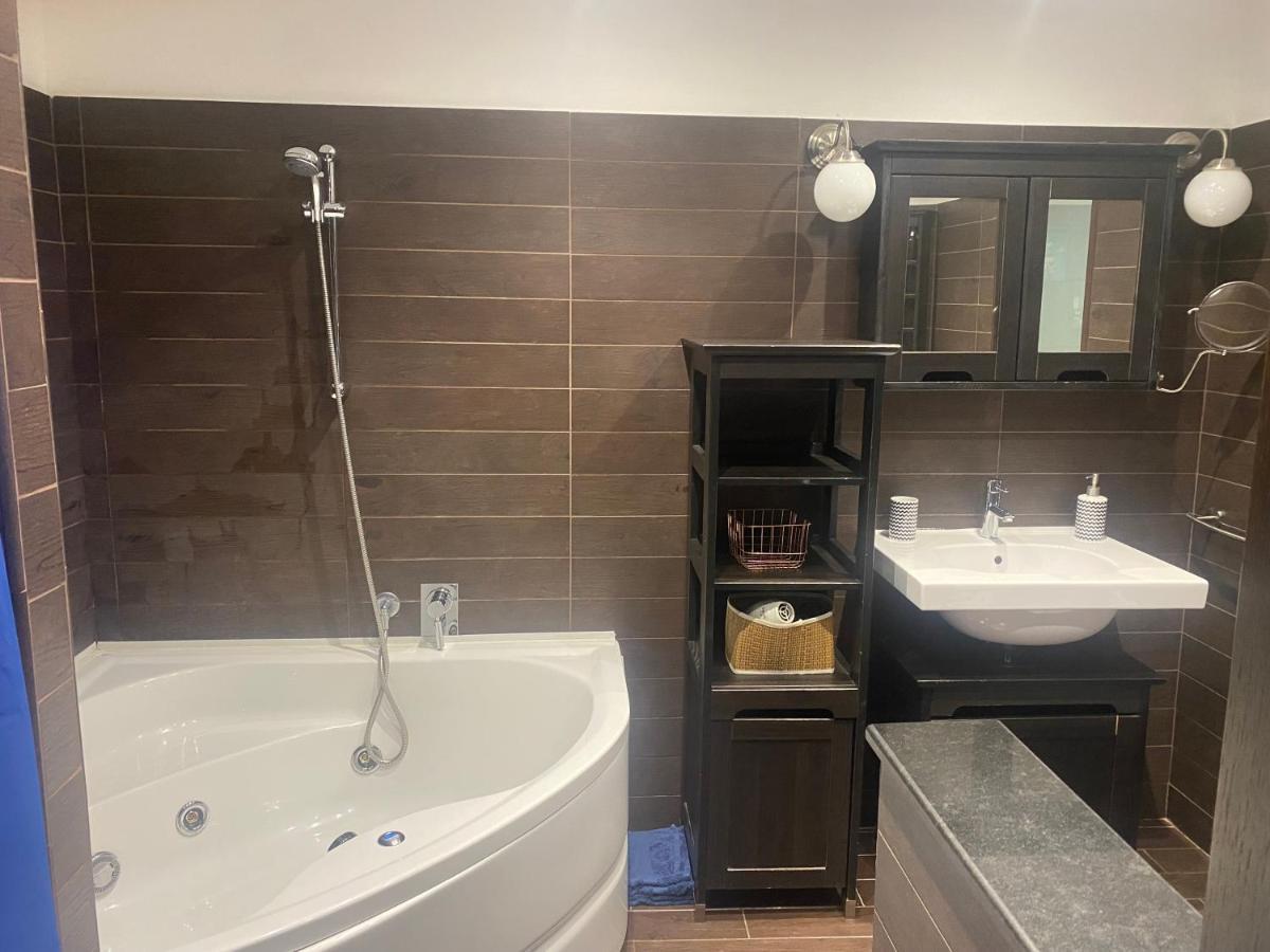 Senna Appartament Apartment Bari Bagian luar foto